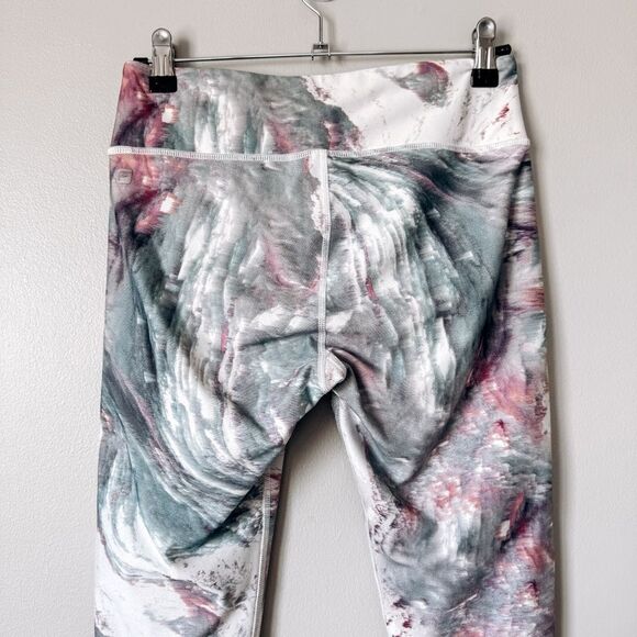 Fabletics Green and Pink Swirl Print High Rise Crop Workout Leggings Size Small - Picture 5 of 7